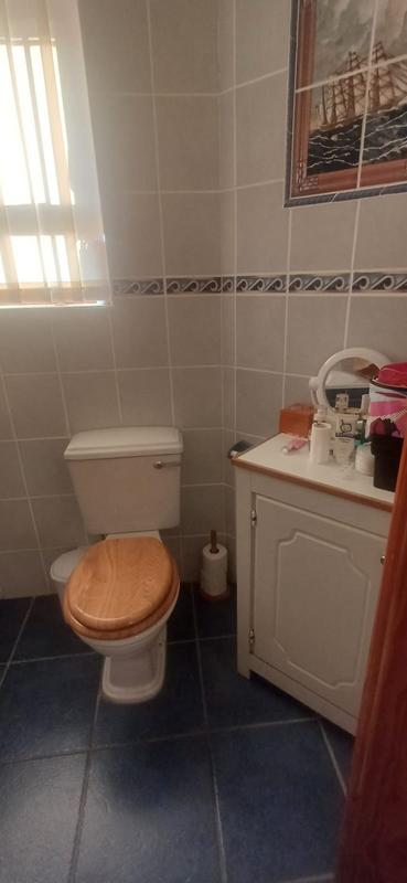 5 Bedroom Property for Sale in Sandbaai Western Cape